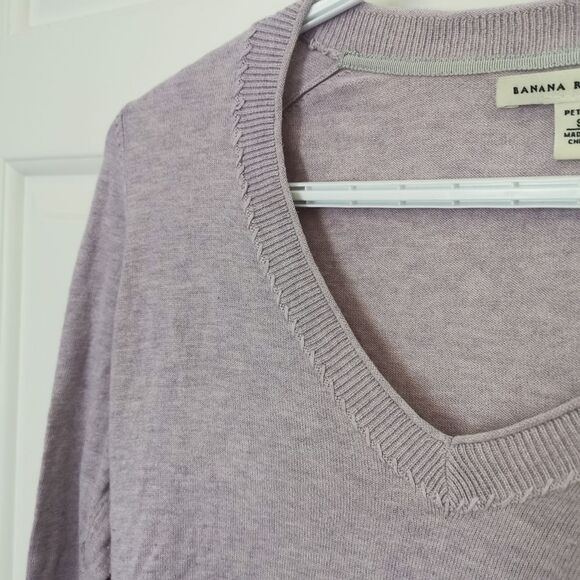 Banana Republic thin knit sweater size S petite - Picture 3 of 4